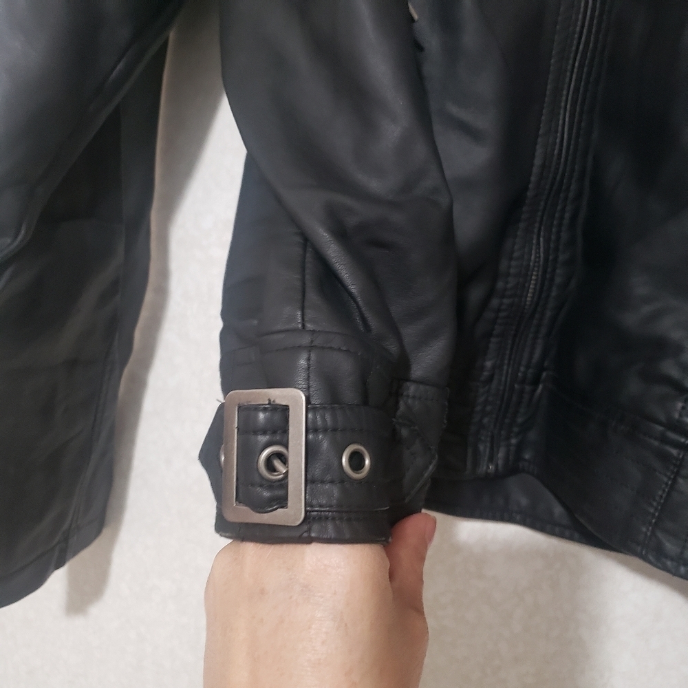 NEW HERITAGE Men's Black FAUX Leather Jacket....SIZE:L - Picture 10 of 12